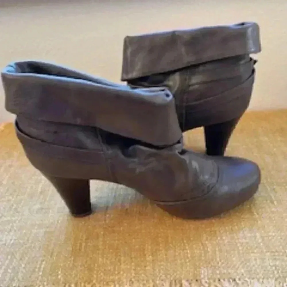 Steve Madden Madden Girl Pillow‎ Brown Pari Boots Shoes Heels Women’s Sz 8